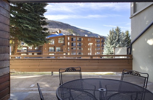 Vail Condo | NEW REMODEL - Romantic & Relaxing, cozy Vail get-a-way or Steadman retreat.