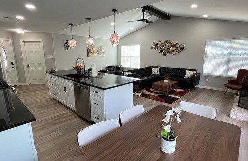 North Buttercup Creek House | New Stylish Family Friendly Home Near Community Pool and Park in NW Austin