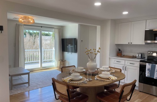 Narragansett House | NEW! Updated rare 9 bedroom, sleeps 18-20 & short walk to Roger Wheeler Beach!