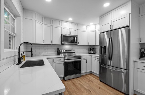 Bellevue House | Newly Remodeled - 4 bedroom Single Family w/ fully fenced in yard