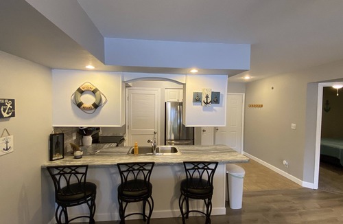 Lakeland Condo | Newly remodeled updated condo,12x32 Boat slip, wi-Fi Internet cable TV, pwc slip