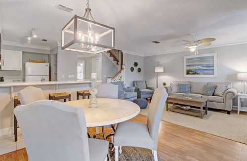 Amelia City Villa | Newly Renovated Sailmaker Townhome in Summer Beach Resort less than 5 min walk to beach!