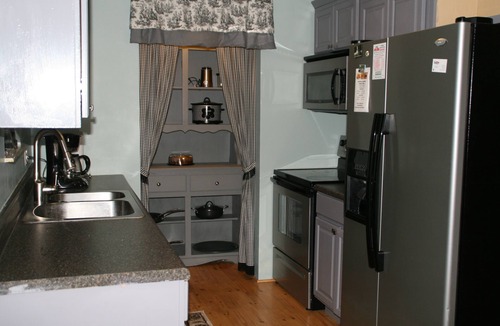 Wears Valley Cabin | Newly Renovated Cabin right in the Heart of Nature WiFi