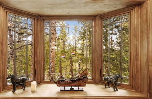 Evergreen Meadows House | Newly renovated historic cabin.serene and secluded; yet minutes to Evergreen