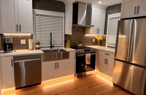 Ipswich Apartment | NEWLY RENOVATED STUDIO CLOSE TO DOWNTOWN IPSWICH