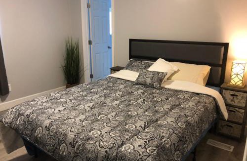 Niagara Falls House | Niagara Falls (USA) Minutes to EVERYTHING
