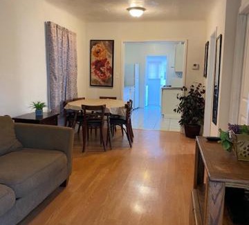 Burbank House | Nice Home in Burbank