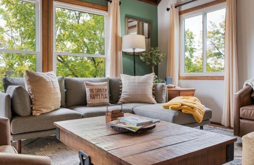 Orkney Springs Apartment | No Dog Fees - Dog Friendly 3BR 2BA with Loft and Mountain Views - Near Bryce Resort in Basye, VA