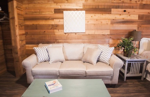 Driftwood Cabin | Oasis At Onion Creek Cottages by Onion Creek