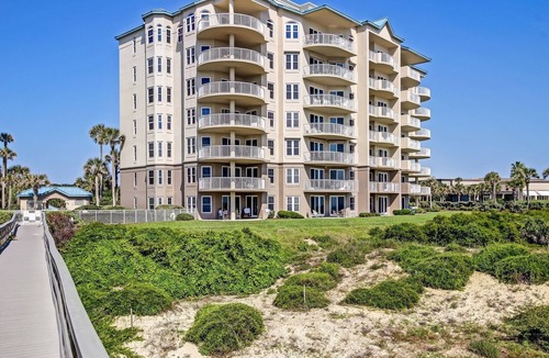 Amelia City Condo | Ocean Place Condo with Direct Access to the Beach by RedAwning