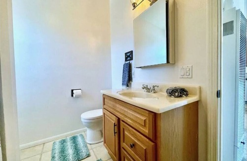 Olde Carlsbad Apartment | Ocean View Home w/PrivateBalcony