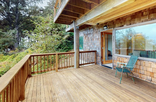Neskowin House | Ocean View Home with Two Decks, Beach Access, & Cozy Fireplace