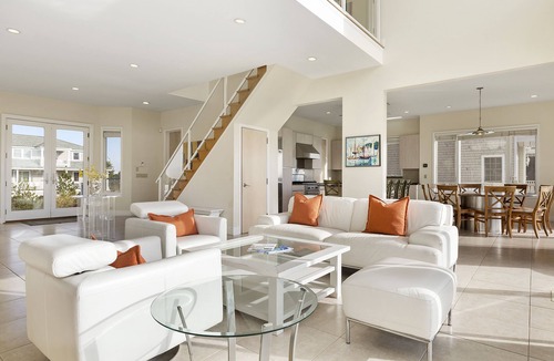 West Hampton Dunes House | OCEANFRONT BEACH HOUSE W/POOL & HOT TUB FACING THE OCEAN- FALL/WINTER DEALS!