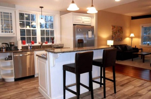 Easthampton House | Old World Charm, Modern Conveniences - 3 BR private home in quiet setting