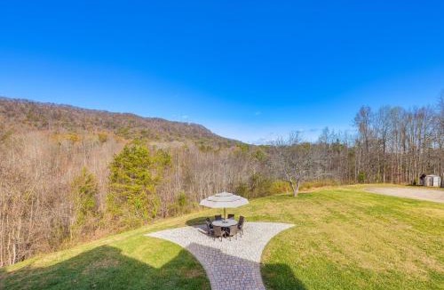 Kingsport House | On-Site Hiking Bays View Lodge in Kingsport!