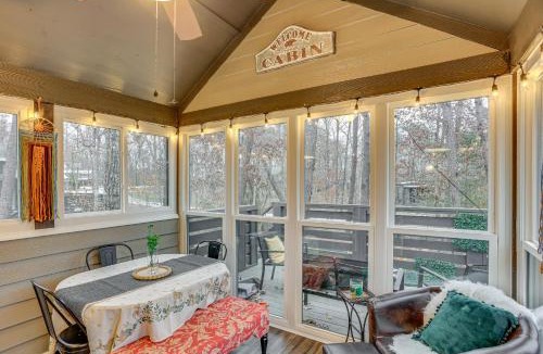 Monteagle House | On-Site Trails and Furnished Deck Monteagle Escape!