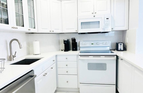 Galt Mile Condo | On the B.E.A.C.H-Ocean/Beach Front-Balcony- Renovated-Views from every window!