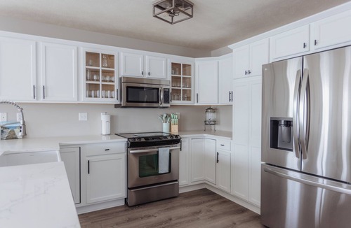 Saint Joseph House | On The River, Assn Pool & Hot Tub, Water Taxi in Summer