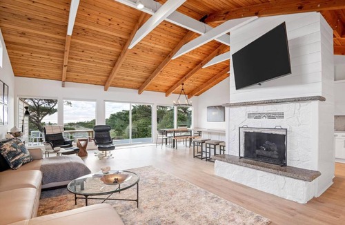 Rockaway Beach House | On The Rocks