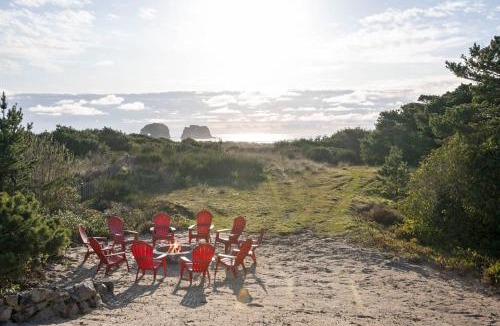 Rockaway Beach House | On The Rocks