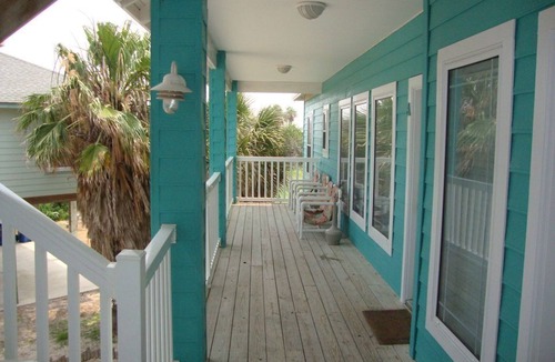 Sand Point Condo | ONLY In-Town Neighborhood w/Restaurant, Bar, Pool/Hot Tub, Beach & Cart Access
