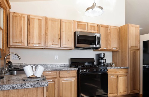 Cripple Creek Cabin | Oso Lucky Lodge in Cripple Creek, CO