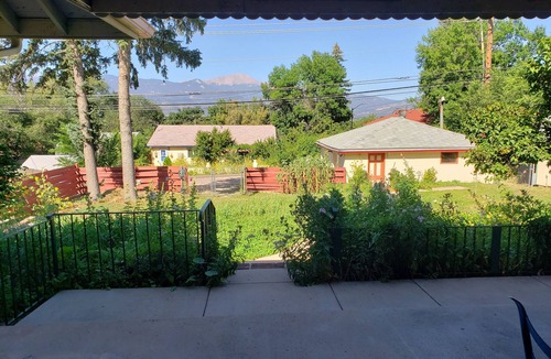 East Colorado Springs House | Our Villa, in the center of Colorado Springs with great views of Pikes Peak.