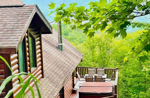 Whittier Cabin | "Over the Edge" Cabin with Amazing Views! Reduced rates for Nov. & Dec.!