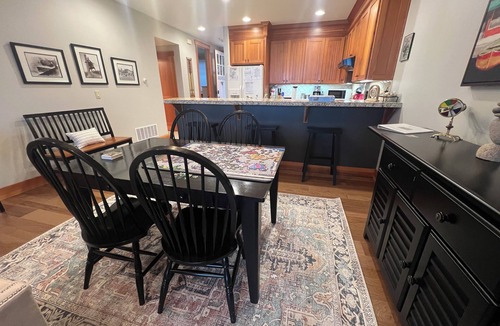 Seaside Condo | Panoramic Ocean Views on the Cliffs at Whalers Point Condominiums (Sleeps 4)