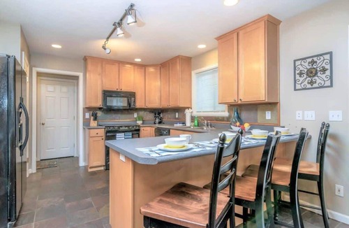 Midvale House | Parkside Home Near Ski Resorts * Hot Tub * Games *