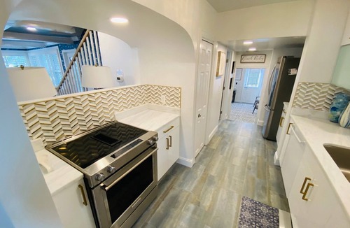 Pass-a-Grille House | Pass-A-Grille Luxury Pool Sleeps 10
