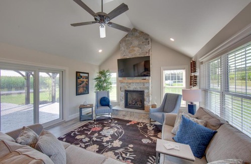 Gordonville House | Patio and Yard Newly Built Retreat in Ronks!