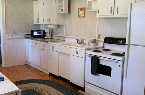 Grand Marais House | Paul's Place - Two blocks from beaches in the heart of Grand Marais
