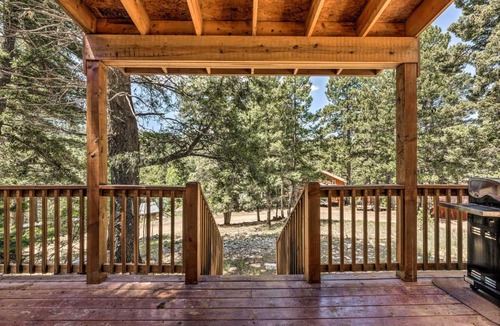 Cloudcroft House | Peaceful and Private Cloudcroft Cabin with Deck!