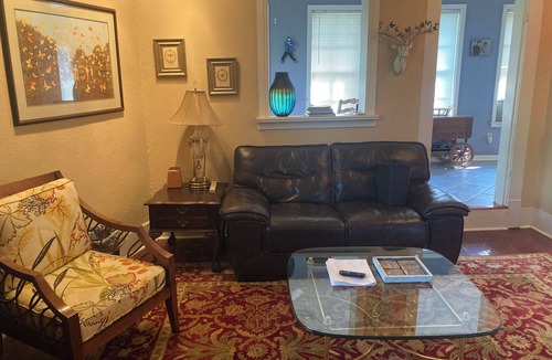 Crosstown Apartment | Pegasus Lair Upper Floor Midtown/Crosstown/Crosstown Concourse