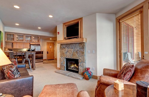 Historic District Condo | Perfect location, Heated garage parking!