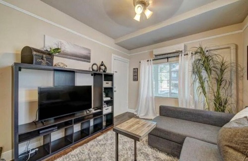 Midtown Sacramento Apartment | Perfect Location Walking Distance to Everything