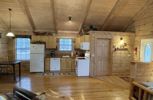 Tellico Plains House | Perfect Loose Moose - Dog and Motorcycle Friendly Home
