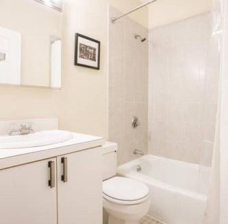 North End Apartment | Perfect North End Apt 2BR 2BA Laundry