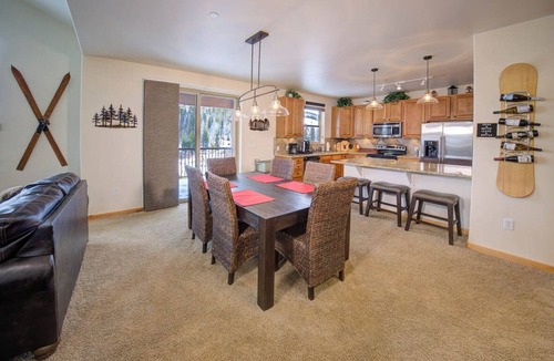 Winter Park Condo | Perfect spot for Fall Events in Winter Park. TOWP STR Permit #006902