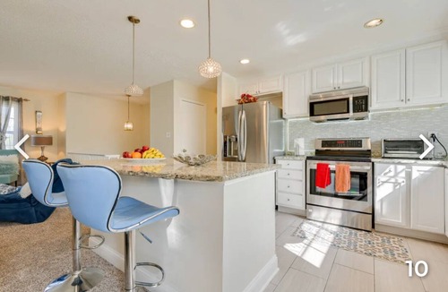 Oxon Hill-Glassmanor House | Pet friendly 5-bedroom house in cool Fort Washington with AC, WiFi