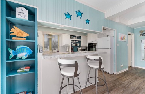 Fulton House | Pet-Friendly Beach Bungalow with Heated Pool & Outdoor Entertainment -Sleeps 10!