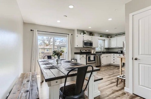 Alta Vista Area House | Pet friendly house near mountains, ski resorts with 4bds/3baths, office & patio
