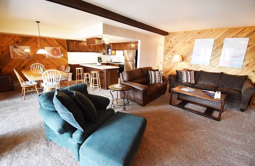 Dillon Condo | Pet Friendly-Lakefront, Amazing Views. Available for 30 Days or More Only