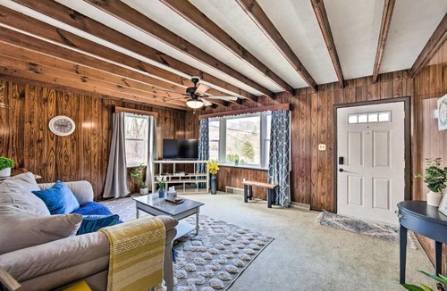 Mohnton House | Pet-Friendly Mohnton House Near Golf Course!
