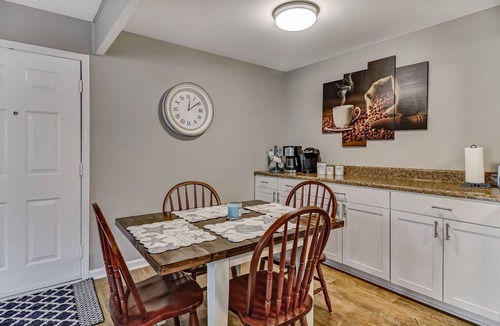 Fernandina Beach House | Pet Friendly | Updated Forest Ridge Villa | Short Walk to the Beach | Community Pool & Tennis