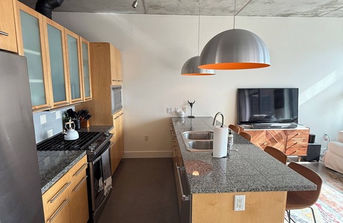 LoDo Condo | PH Condo. Amazing Views with Private Balcony. Walk to everything!