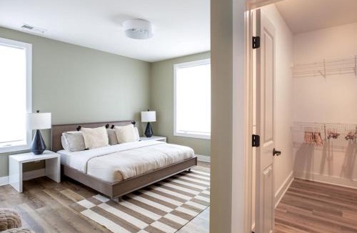 Batesville Apartment | Piedmont Place Suite 401 Modern Apartment in Crozet Near King Family Vineyards