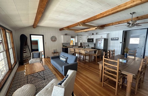 Plainwell House | Pine Lake Cottage with Views