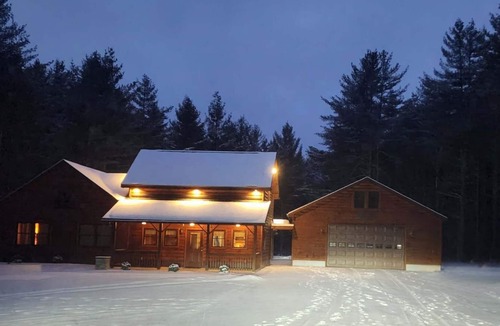 Brantingham Cabin | Pine View Retreat | Walk to Lake | Game Room
